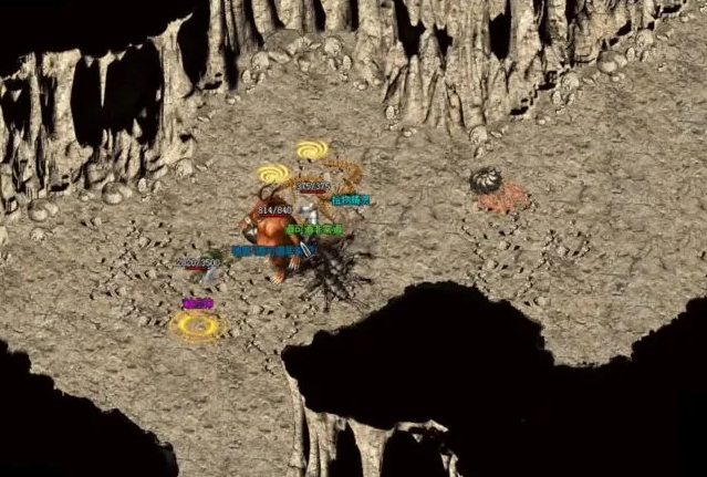 游戏形式和传奇的玩法却截然不同这也招